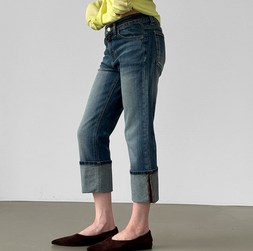 roll-up capri denim pants