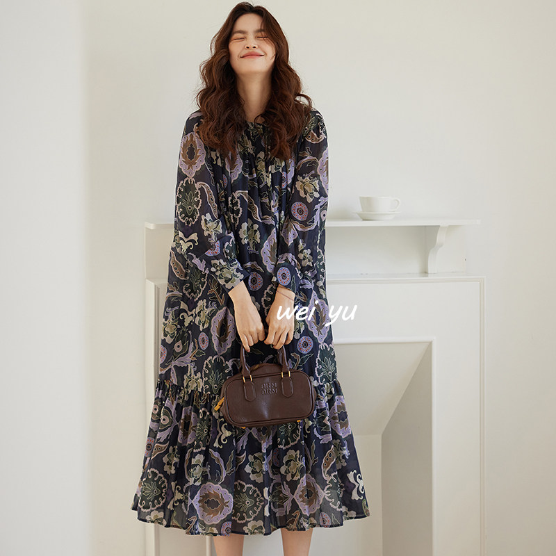 薇语大码女装碎花裙子2025春夏新款宽松长袖小立领法式印花连衣裙