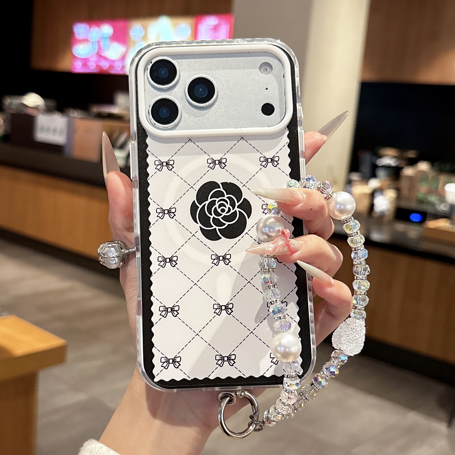 苹果17山茶花适用于iphone17promax手机壳16promax磁吸支架链条女款15pro可爱减龄14保护套13小香风防摔软套