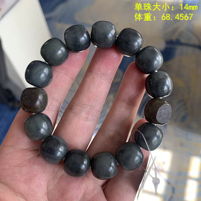 带糖养人的和田玉糖青花籽料手串