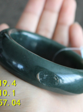 N拍下改价！57.04超有质感的老老熟油青青玉籽料  朕 开仓