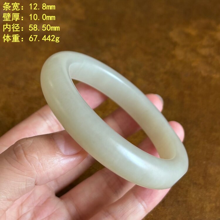 58.50老熟白玉籽料手镯有原皮