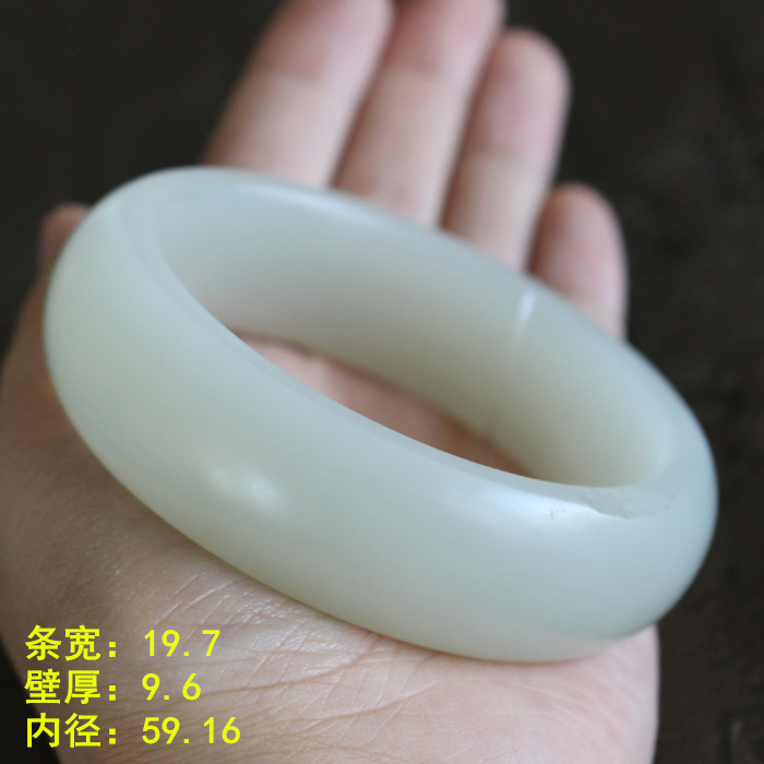 新晋镯王上手很哇塞手镯白玉籽料