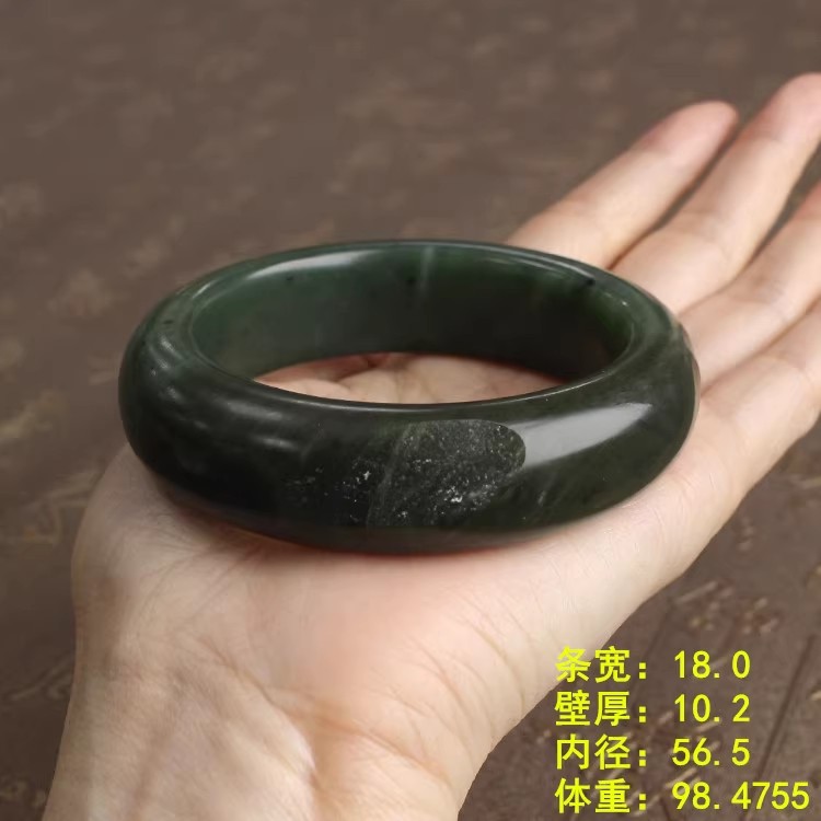N56.5糖沁碧玉籽料手镯 有原皮朕®开仓新疆和田玉