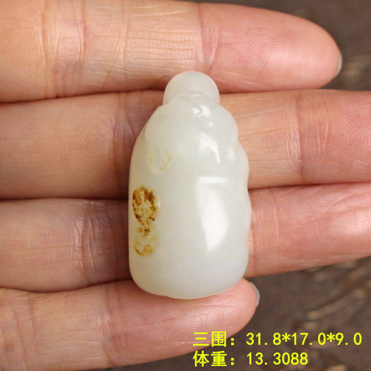 羊脂白玉籽料小猫咪挂件
