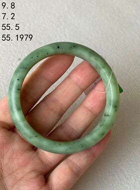 密度脂份都很好55.5碧玉籽料手镯