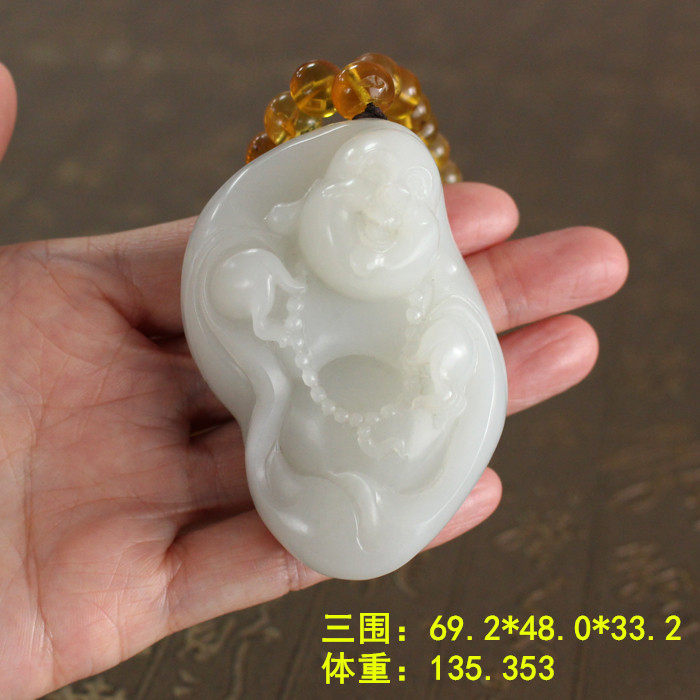 料子细腻的白玉独籽笑佛把件