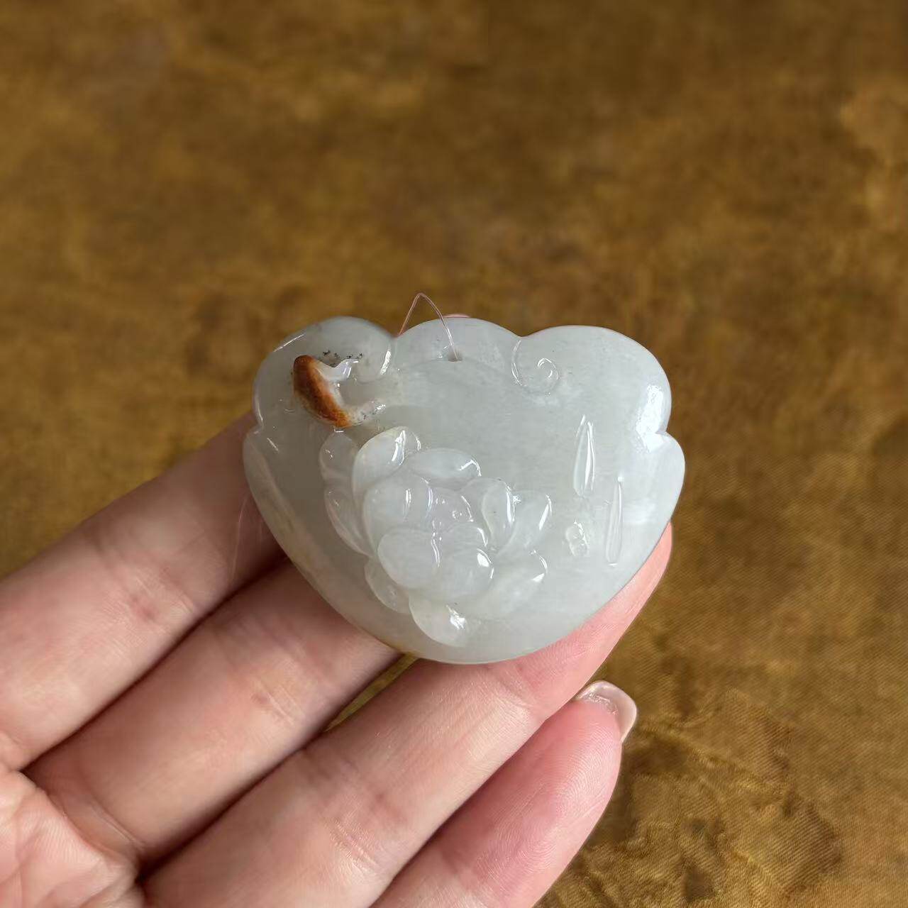 L黄沁皮青花籽料有余挂件鱼/荷花平安锁有原皮朕@开仓新疆和田玉