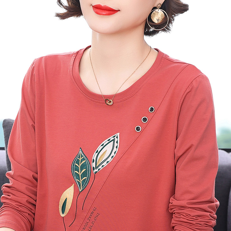 妈妈装纯棉长袖t恤女宽松大码加肥胖mm老人秋衣中老年洋气打底衫