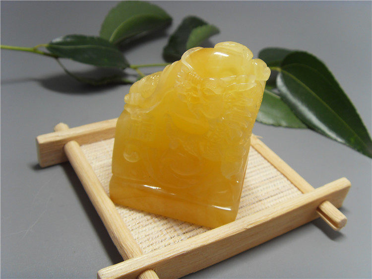 天然蜜蜡精品雕刻龙印印章收藏把玩摆件带地大权威证书保真