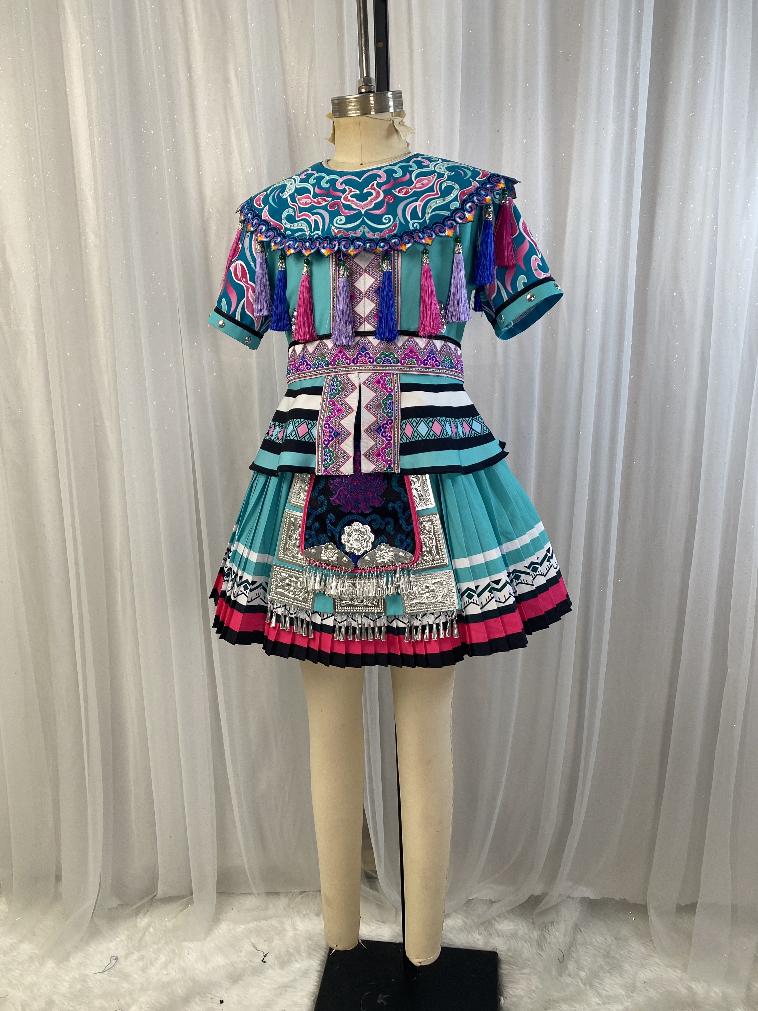 十三届小荷风采花瑶娃的星空梦同款舞蹈采名族服装瑶族苗族演出服