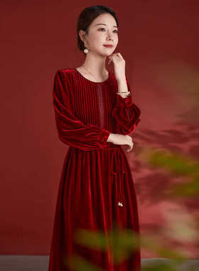 复古真丝丝绒连衣裙女秋冬红色圆领长袖婚庆喜庆服压褶钉珠大摆裙