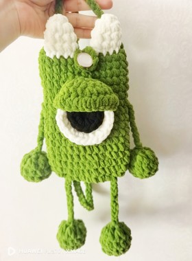 [成品]手工钩织丑萌大眼怪兽手机包冰条线手机包手工制作生日礼物