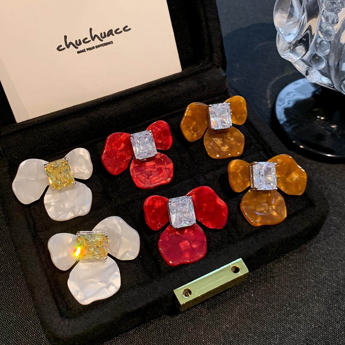 何家新款安可拉红鸢尾花大方糖耳钉轻奢小众设计耳环高级感耳饰