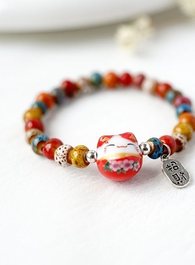 2026时尚夏季新款小清新文艺田园甜美招财猫串珠陶瓷手串小众设计