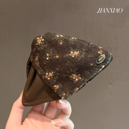 2026时尚日韩网红新款森系咖碎花抓夹甜美鲨鱼夹pu皮三角发抓