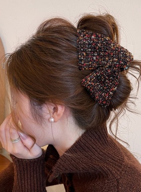 2026时尚小香风三角抓夹女感独特漂亮鲨鱼夹2025新款大号秋冬发夹