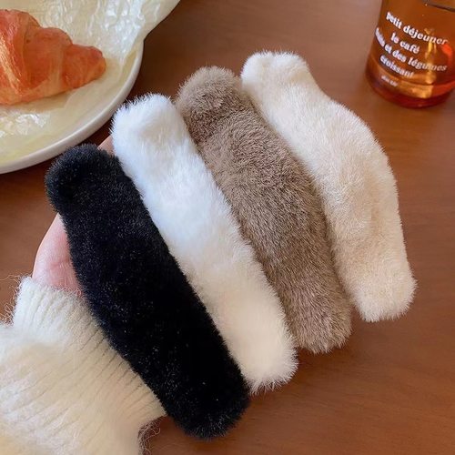 毛毛鸭嘴夹秋冬毛绒发抓盘发发夹后脑勺鲨鱼夹女2025新款发卡