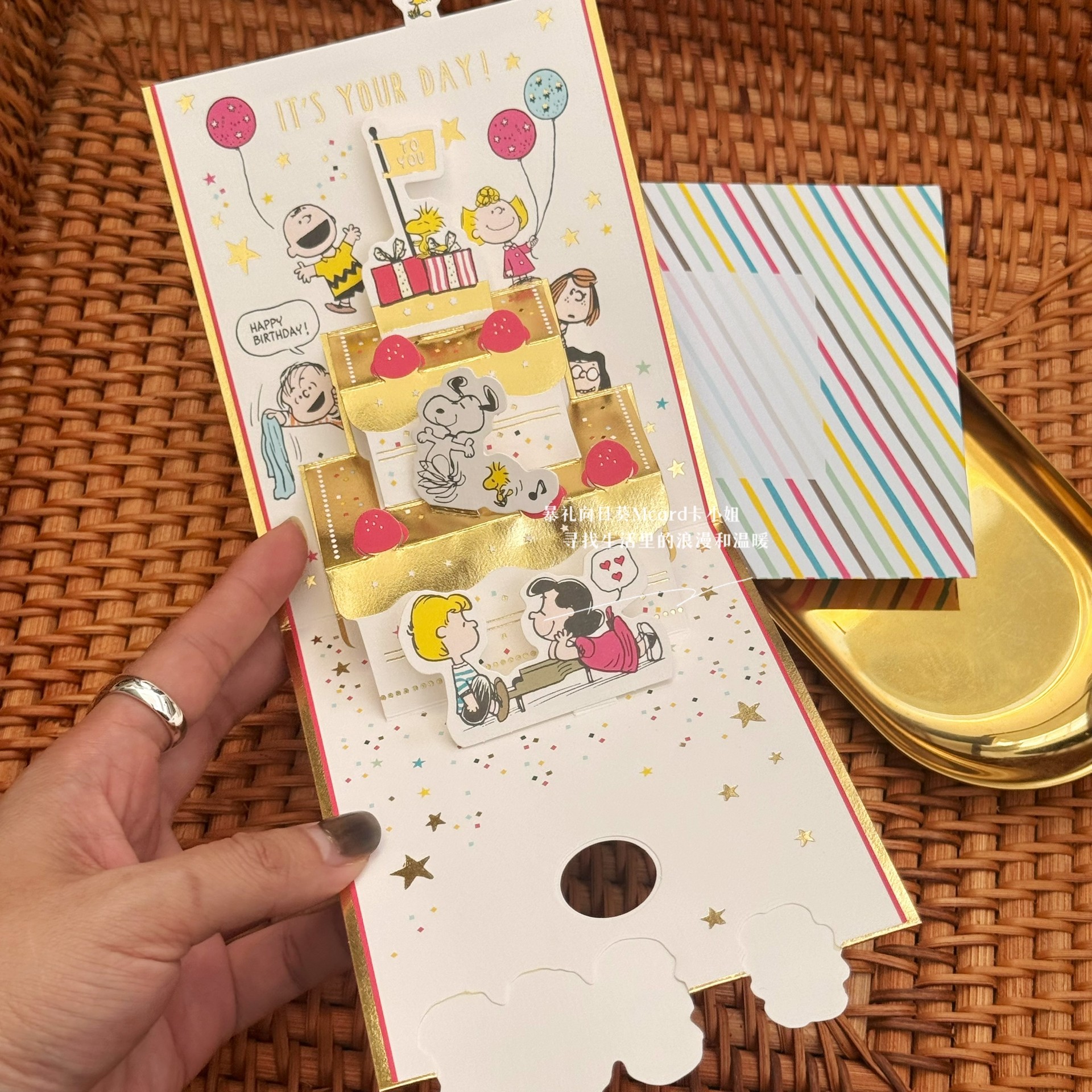 日本史努比立体生日蛋糕弹出贺卡热闹庆祝开心庆祝送朋友祝福卡片