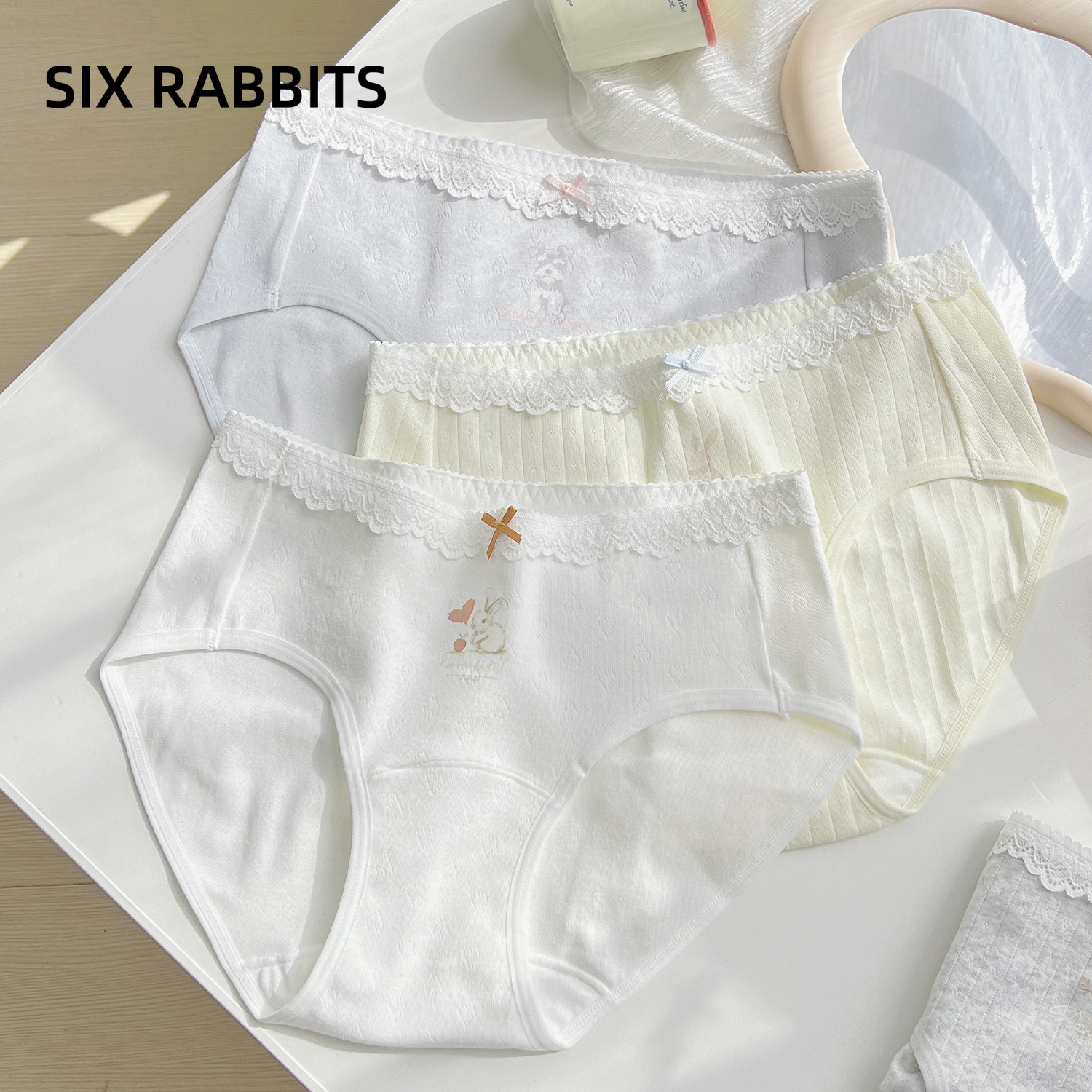 六只兔子甜美可爱亲肤透气三角裤
