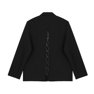 23年秋新款潮流时髦小众后背开叉多金属挂链装饰造型西服930-P145图片