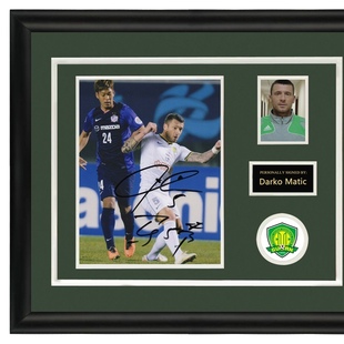 北京中赫国安足球队 达科马季奇 亲笔签名照片 裱框 含证书 收藏