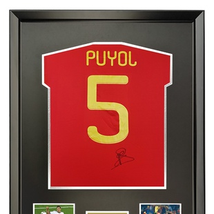 普约尔 2010世界杯西班牙队 亲笔签名足球服球衣 裱框含SA证书