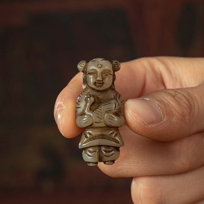 文玩精品清代京工全品天然矿石老玛瑙雕童子抱鹅挂件吊坠杂项收藏