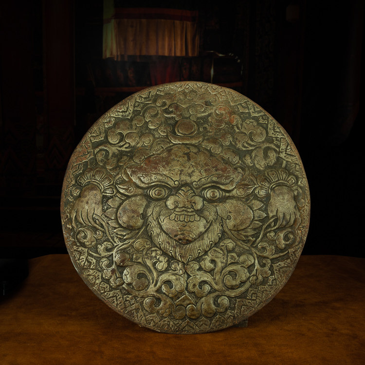 藏传大年份寒铁锤碟工艺大鹏金翅鸟护法圆唐卡居家壁挂摆件收藏