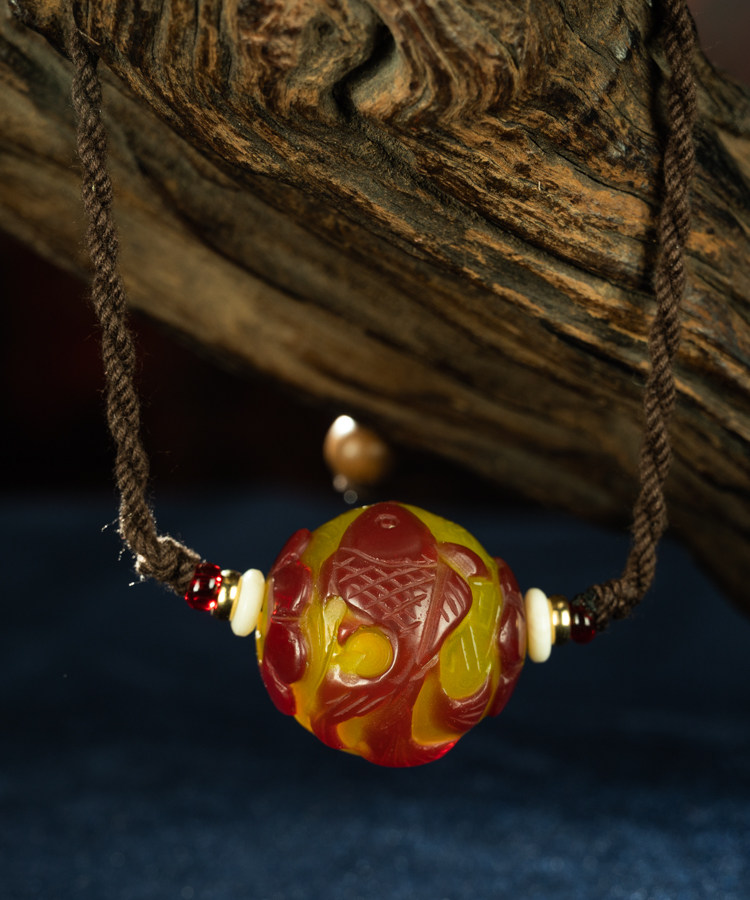 清代造办处套料年年有鱼双色老琉璃珠挂件锁骨链项链吊坠精美工艺