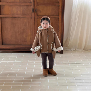 女童外套2026新款今年流行爆款女孩宝宝冬季加绒加厚上衣儿童冬装