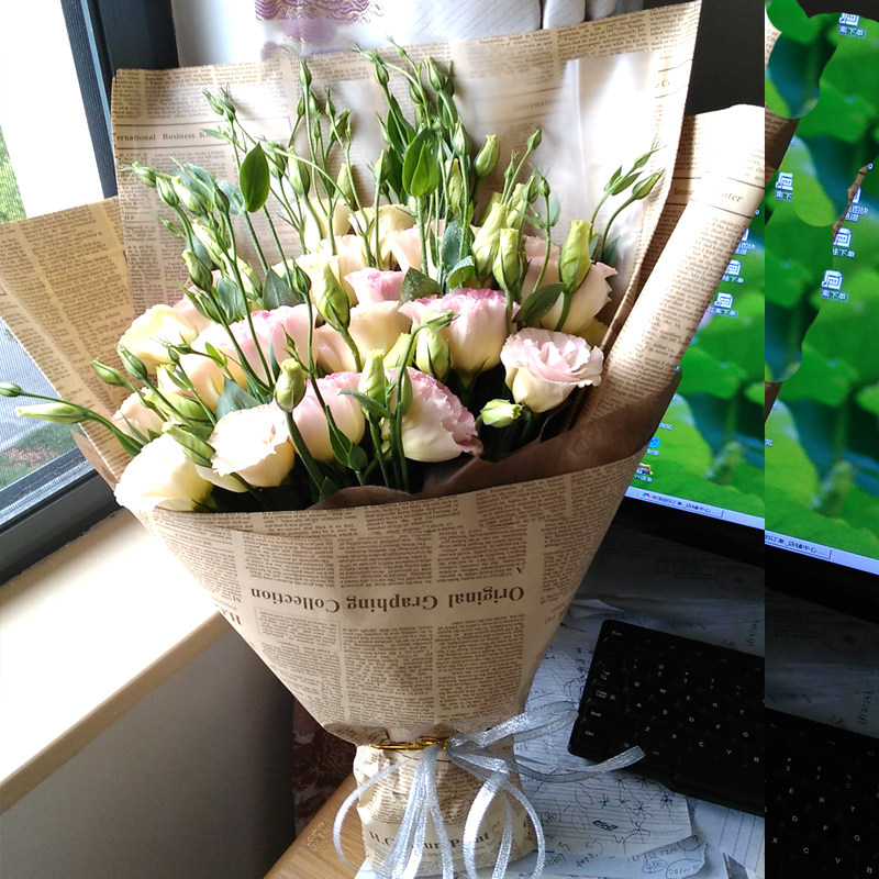 粉色香槟洋桔梗花束女友爱人生日礼物情人节上海北京同城速递送花