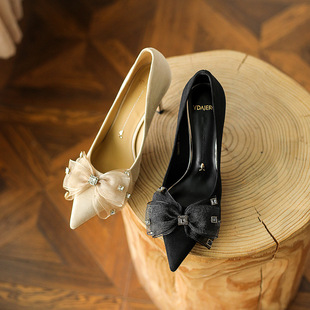 一代佳人2026春新款气质名媛百搭网纱蝴蝶结高跟鞋女细跟尖头单鞋