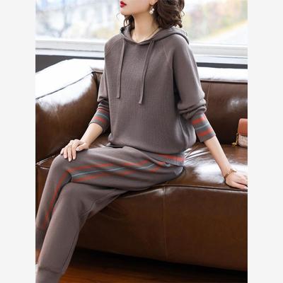 母亲节妈妈装连帽休闲卫衣中年春装两件套中老年女士两件套运动服