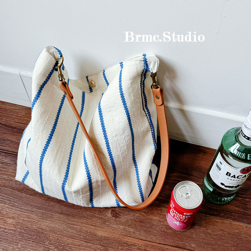 白日梦长原创夏日提花蓝色条纹托特包小众质感通勤单肩布包百搭女,箱包皮具/热销女包/男包,通用款女包,淘宝优惠券,粉丝福利购,淘宝优惠卷