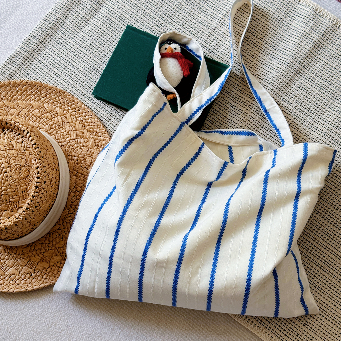 浮云织梦 2025白日梦长原创刺绣提花蓝色条纹包包女大容量百搭女