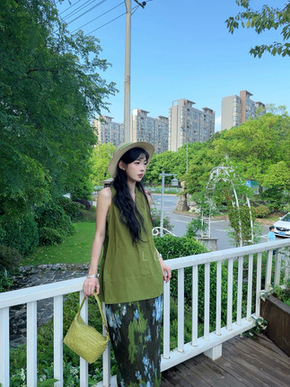 松墨入怀 天丝亚麻混纺V领背心女纯色气质显瘦高级感夏季无袖上衣