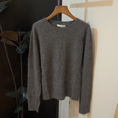TG 2025秋冬季新款设计感宽松休闲羊毛软糯毛衣女简约针织上衣潮