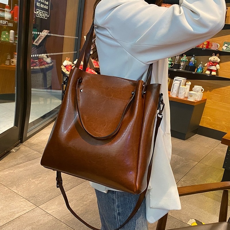 新款复古牛皮单肩包小众设计手提包轻奢大容量托特包BL1221113,箱包皮具/热销女包/男包,托特包,淘宝优惠券,粉丝福利购,淘宝优惠卷