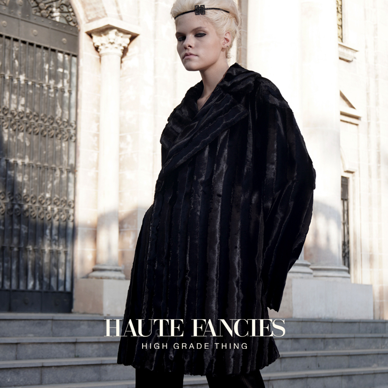 松弛感后构想黑色仿水貂毛大衣