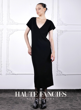 新年特供 HAUTE FANCIES后构想 | 秋冬黑色V领修身针织连衣裙
