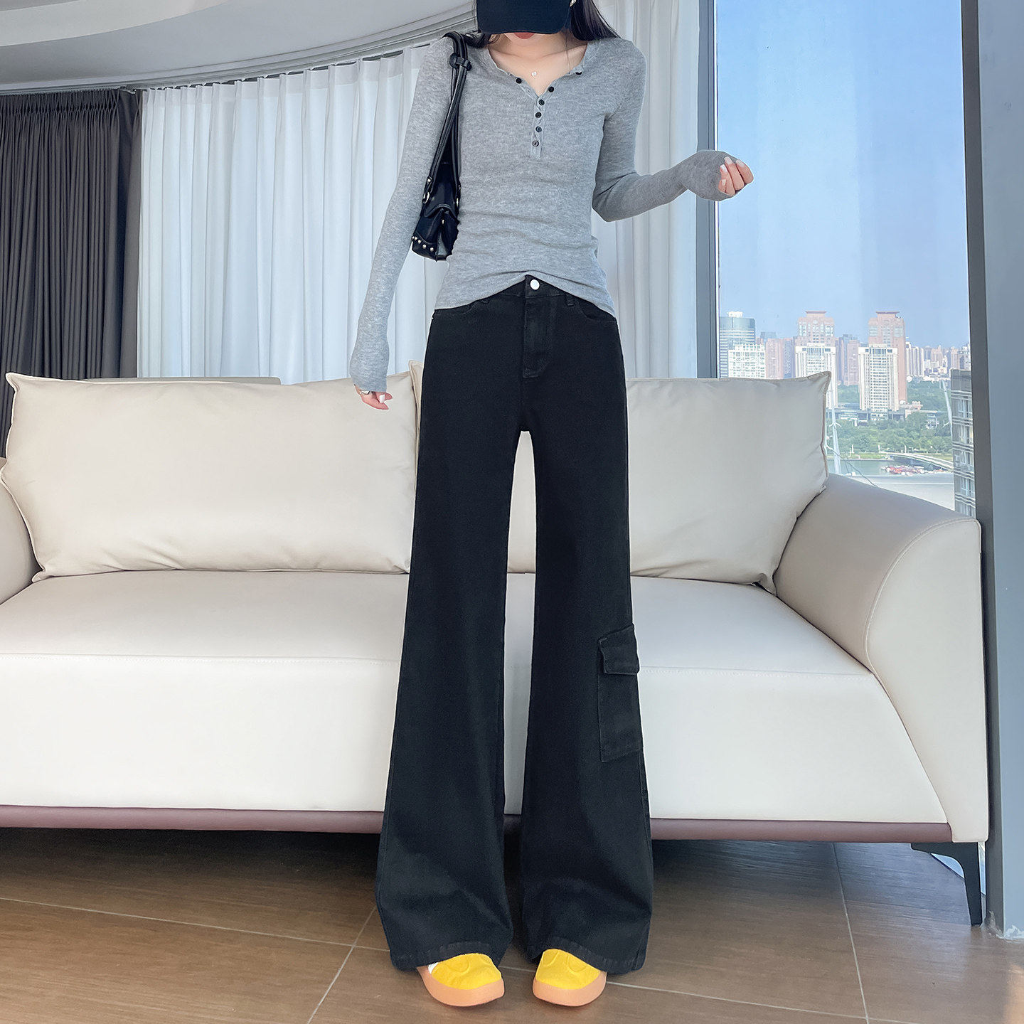 工装微喇牛仔裤学生秋季新款高腰显瘦百搭休闲美式复古马蹄喇叭裤
