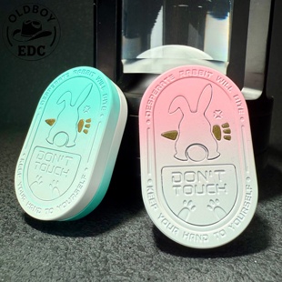 陶瓷渐变色暴躁兔律动 旋转机械推牌EDC解压玩具指尖金属潮玩