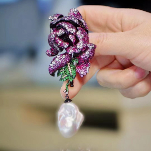 玫瑰花胸针女款奢华精致胸花设计感小众大衣西装别针配饰领针