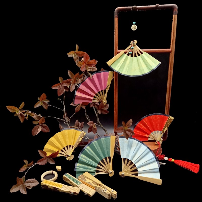 2.5寸迷你小扇子车挂手机链梅妃斑竹小折扇苏工扇面手工空白娃娃,家居饰品,工艺扇/团扇/喜扇/折扇,淘宝优惠券,粉丝福利购,淘宝优惠卷