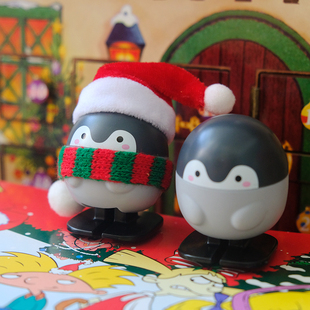日D小碎步走动的正能量企鹅圣诞节玩具