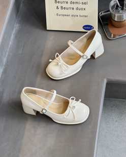 37玛丽珍粗跟高跟漆皮女鞋 有34码 时尚 蝴蝶结浅口单鞋 法式 2723