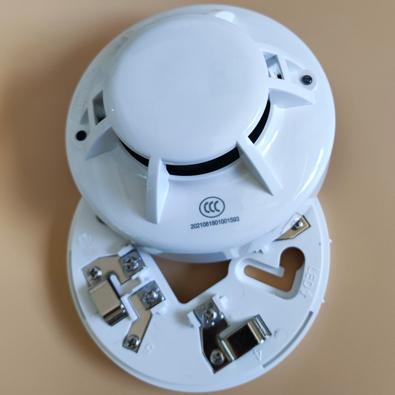 CCC认证JTY-GM-RS311开关量烟感DC9-28V继电器输出JTY-GD-DG311
