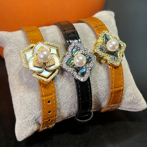 法式高端天然鲍鱼贝花朵手表法式高端时尚精致春夏感手链真皮