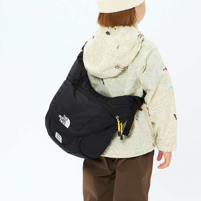 日本北面 the north face 2026夏儿童水饺手机防水斜挎包单肩包5L图片